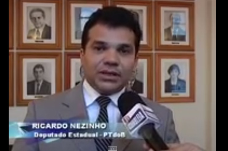 Deputado Ricardo Nezinho, em pronunciamento na tribuna da Assembleia Legislativa, denuncia abusos na escala de trabalho dos policiais militares alagoanos. Enviado em 20 de abr de 2010