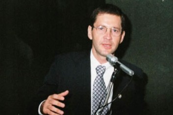 Ted France Roque Pereira