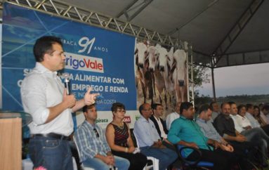 Ricardo participa da inauguração do FrigoVale em Arapiraca