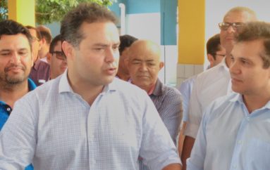 Governador entrega escolas em Arapiraca e confirma mais investimentos na Educação
