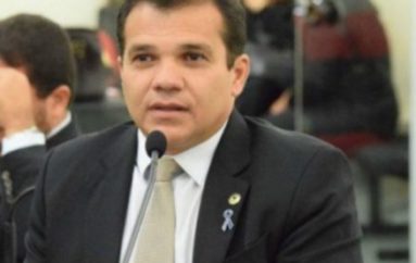 Deputado Ricardo Nezinho lamenta mortes de alagoanos pela Covid-19