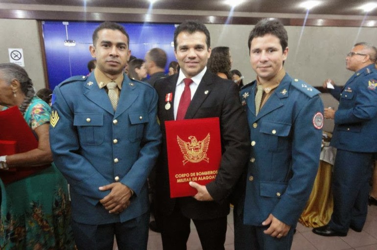Entrega de Medalhas do Mérito Bombeiro Militar
