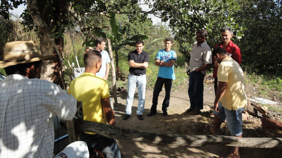 Visitas em São Sebastião com o Vice Prefeito Dé (20-08-2010)