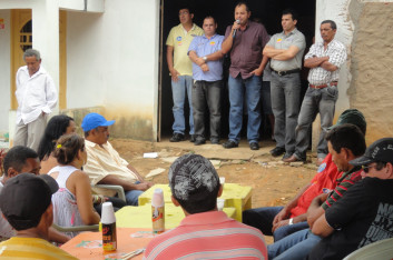 Ricardo faz visita em Craíbas com Dinho Leite (22/08/2010)