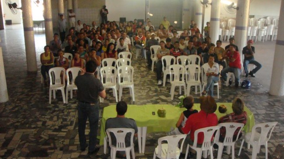 Reunião com Agentes de Endemias no Galpão do Tuta (19-08-2010)