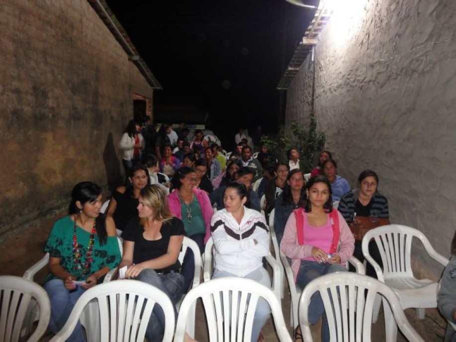 Reunião com Monitores da creche do Cangandu (11-08-2010)