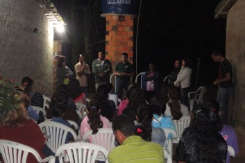 Reunião com Monitores da creche do Cangandu (11-08-2010)