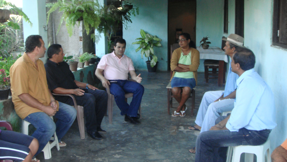 Reunião em Igreja Nova com o Vereador Cicero João (12-06-2010)