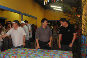 Festa de São João em Craíbas com Prefeito Dinho (24-06-2010)