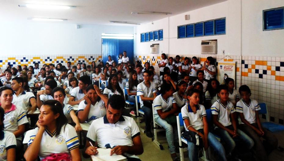 Ricardo defende a “Escola Sem Partido” em projeto de lei