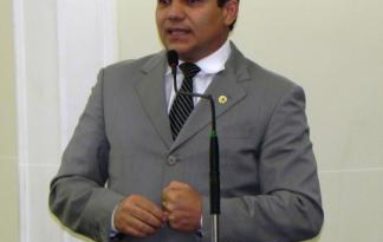 Ricardo Nezinho convoca audiência pública para debate da LDO 2016