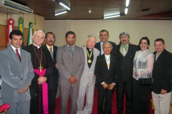 Câmara Municipal de Arapiraca homenageia Bispo Dom Valério (11-04-2004)