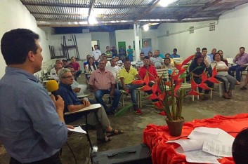 Ricardo participa de reunião na Associação de Coqueiro Seco (19-09-2015)