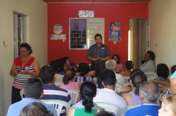 Visita na casa do Dede Educação (02-10-2010)