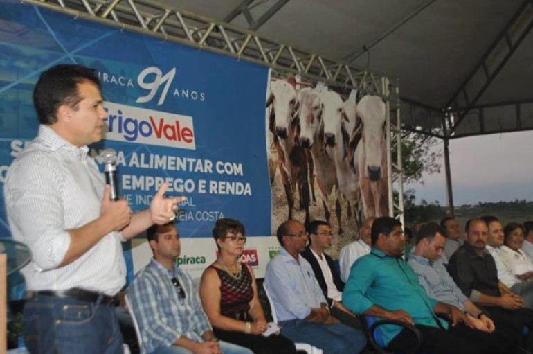 Ricardo participa da inauguração do FrigoVale em Arapiraca
