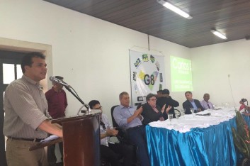 Apoio do G8 à Carlos da Educação na cidade Penedo (19-11-2015)