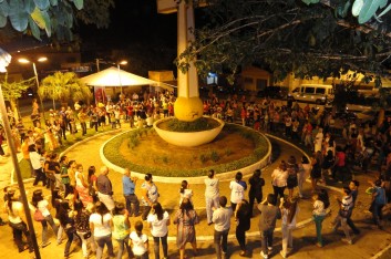 Evento na Praça Santa Cruz no Alto do Cruzeiro (24-05-2014)