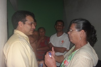 Visita no bairro Caetitus (04-08-2014)