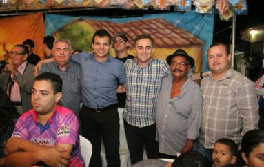 Nezinho e Yale Fernandes continuam prestigiando os festejos juninos em Arapiraca
