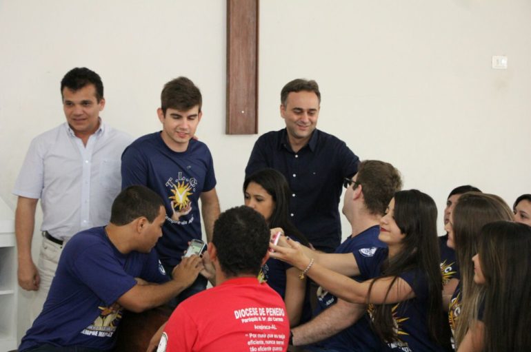 Treinamento de liderança reúne 2 mil jovens em Arapiraca