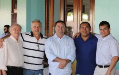 Nezinho recebe apoio de empresários do setor atacadista em Arapiraca