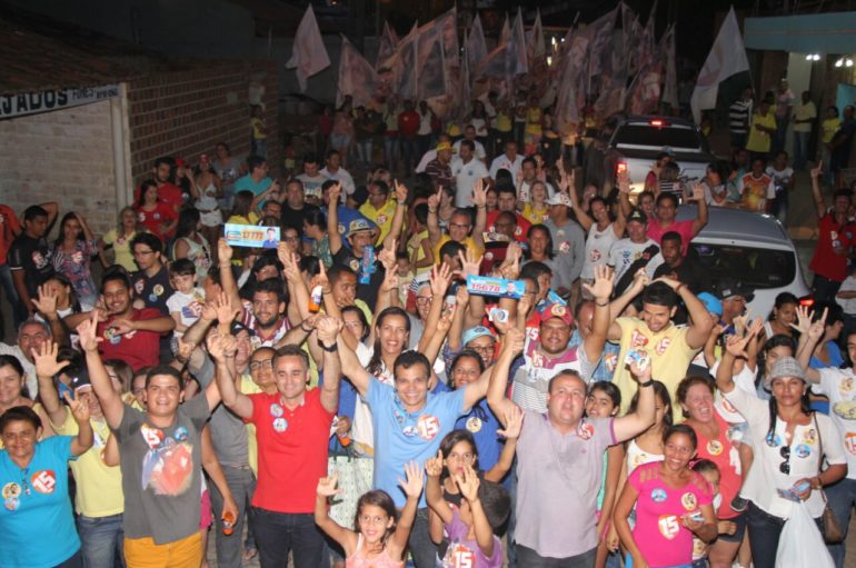 Ricardo Nezinho é recebido com festa na Vila São José e Guaribas