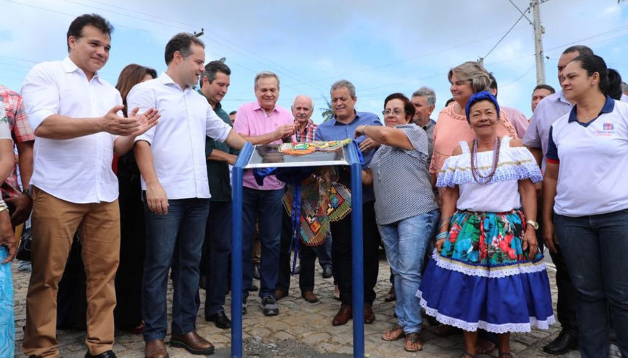 Governador destaca avanços em Coqueiro Seco e anuncia pavimentação asfáltica até Santa Luzia