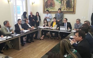 Com Ricardo Nezinho, presidente da Casal anuncia R$ 12 milhões para rede em Arapiraca