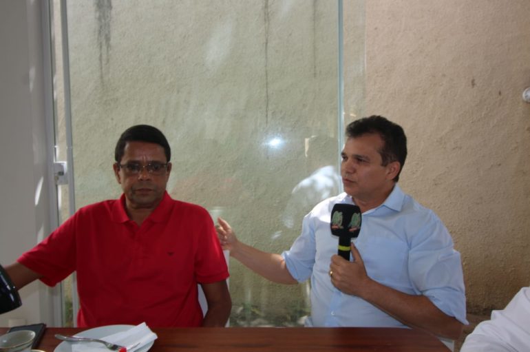 Ricardo Nezinho articula financiamento para ambulantes e feirantes em Arapiraca