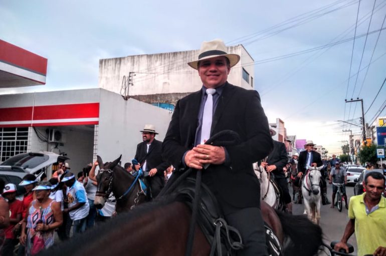 Ricardo Nezinho participa de mais uma edição da Cavalgada de Nossa Senhora do Bom Conselho