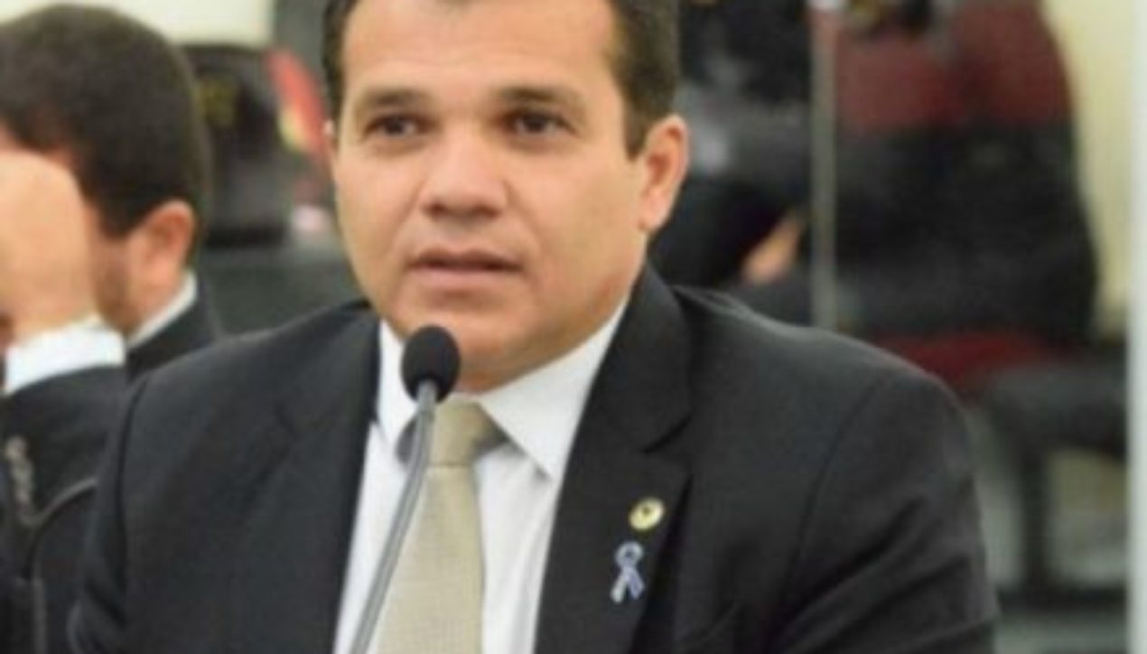 Deputado Ricardo Nezinho lamenta mortes de alagoanos pela Covid-19