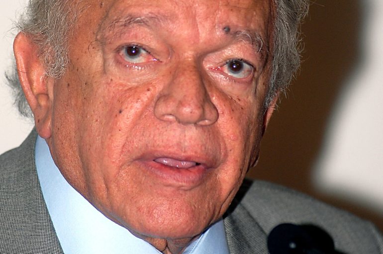 Deputados exaltam legado político de Guilherme Palmeira