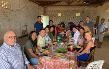 Ricardo Nezinho, Luciano Barbosa e Rogério Nezinho, são recepcionados com almoço pela líder política Neguinha do Gangandu