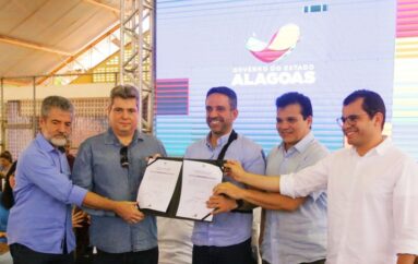 Com Paulo Dantas, Ricardo Nezinho participa de assinatura para implantação do IC em Arapiraca