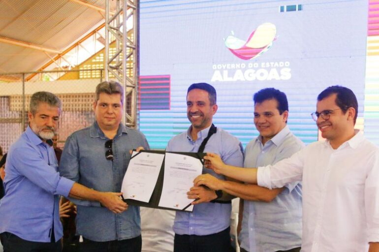 Com Paulo Dantas, Ricardo Nezinho participa de assinatura para implantação do IC em Arapiraca