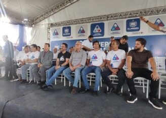 Paulo Dantas assina início das reformas na Pista de Pouso de Arapiraca