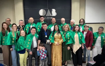 Em noite festiva, Ricardo Nezinho recebe comenda da Academia Arapiraquense de Letras e Artes