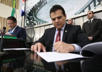 Ricardo Nezinho destaca criação do Fundo da Pessoa Idosa e atuação do governo de Alagoas