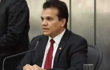Ricardo Nezinho anuncia R$ 60 milhões para maternidade em Arapiraca